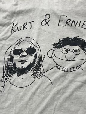 Kurt And Ernie Kurt Cobain Muppets Preowned Large T-shirt